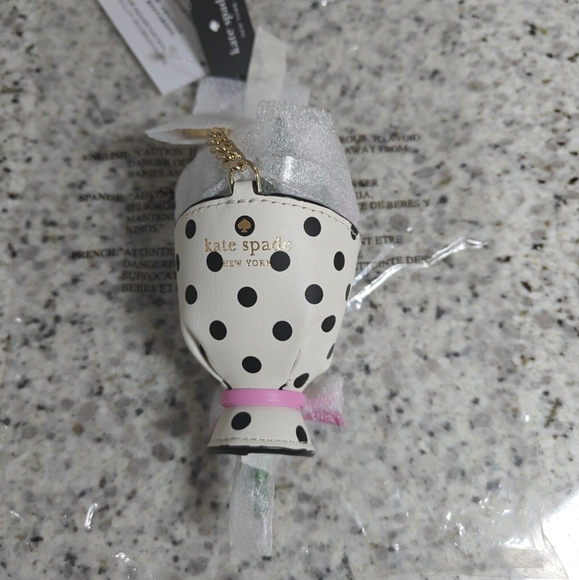 Kate spade Flora Flower Keychain - Picture 7 of 9